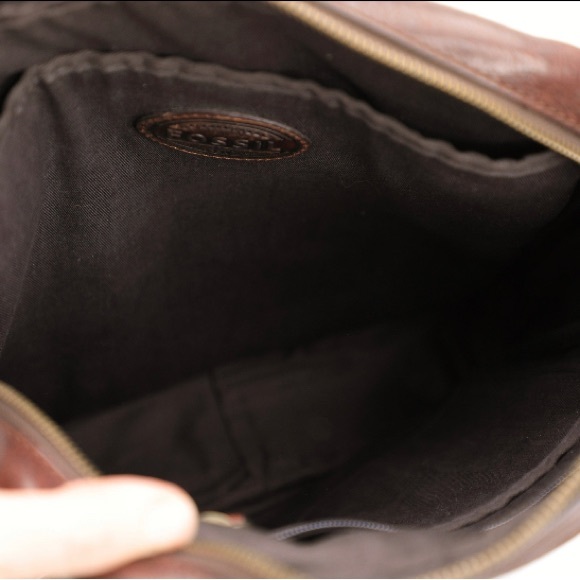 Vintage Fossil Dillon City Unisex Messenger Bag. Excellent Condition. - Picture 9 of 10